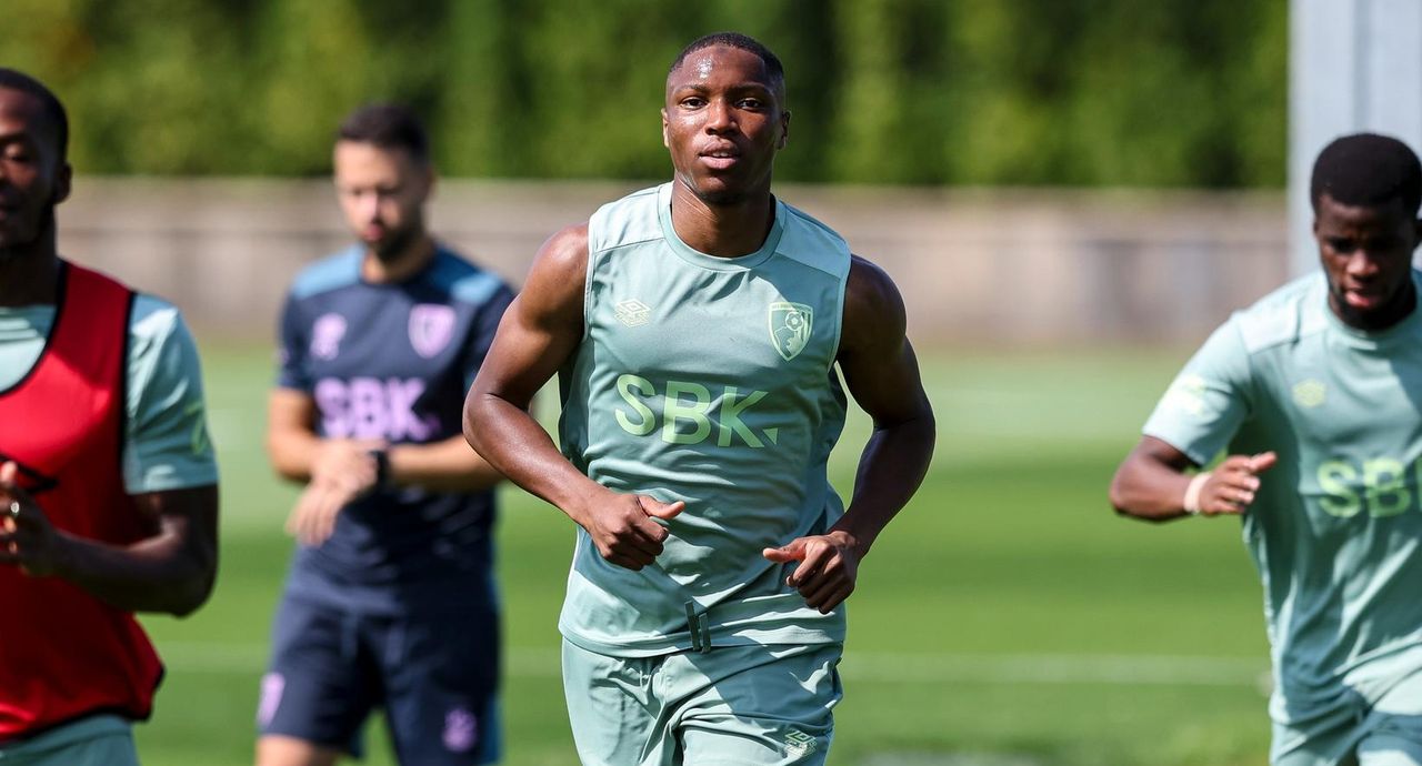 Bafodé Diakité á æfingu með Bournemouth í dag.