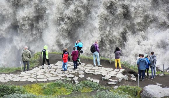 „Aðvörunarljós á ákveðnum mörkuðum“
