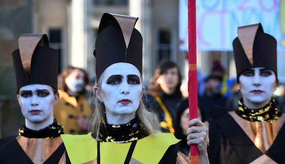 Hundruð mótmæltu fyrir loftslagið í Glasgow