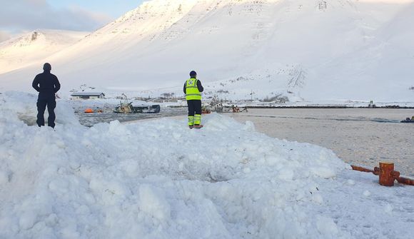 Enn á eftir að ná fimm bátum á land