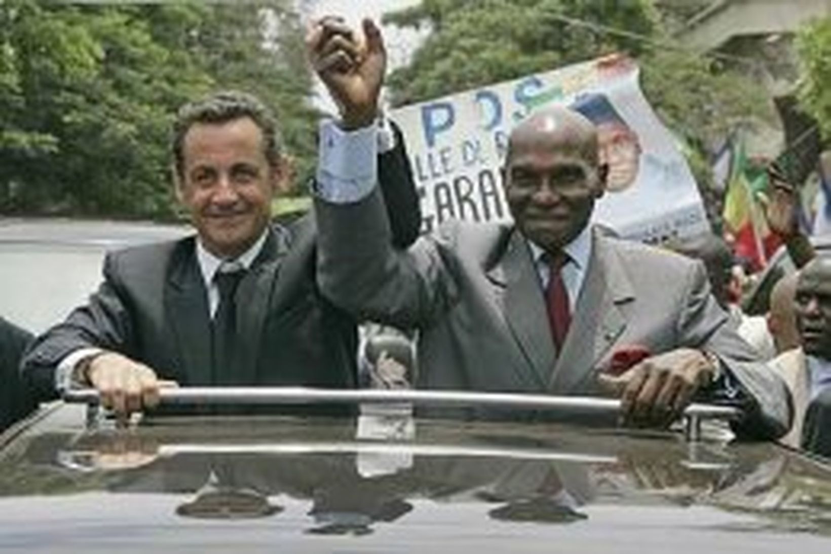 Nicolas Sarkozy Frakklandsforseti með Abdoulaye Wade, forseta Senegal. í dag …