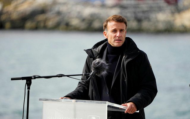 Emmanuel Macron Frakklandsforseti á blaðamannafundi á Grænlandi í dag.