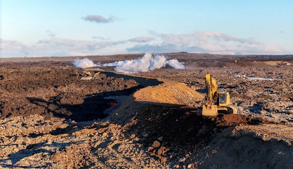 Varnargarðar hækkaðir um 3 til 4 metra