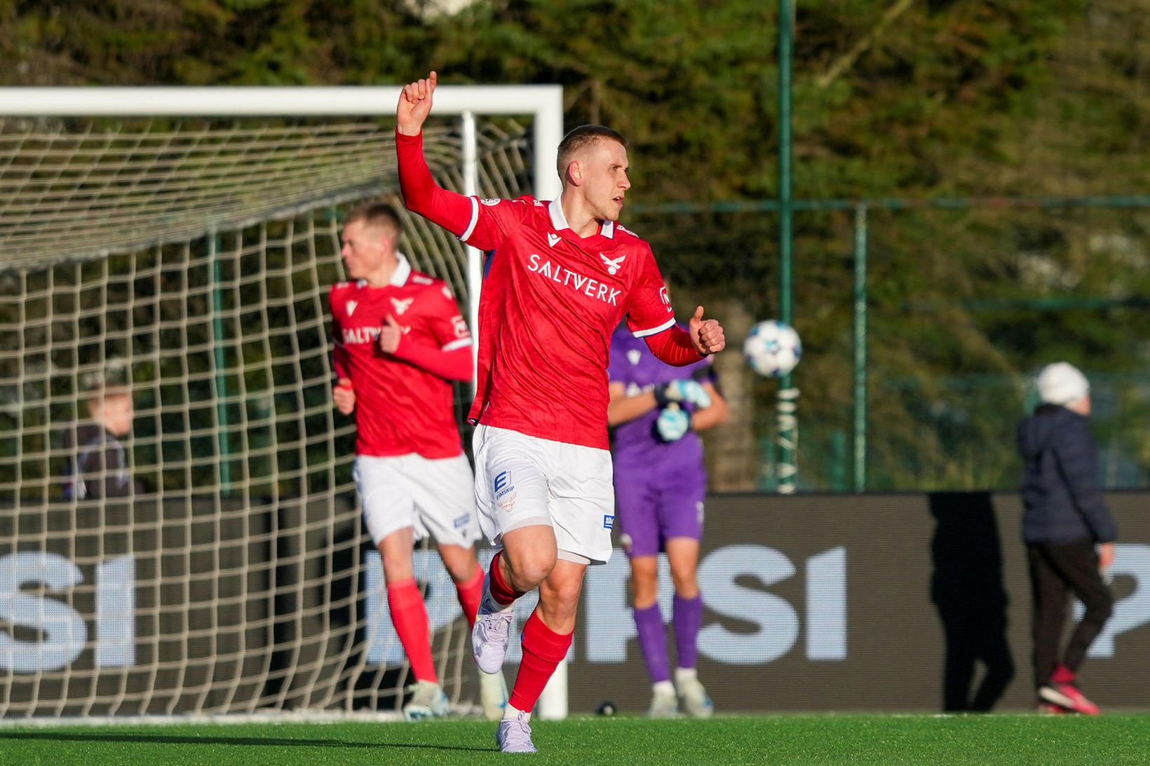 Bjarni Mark Antonsson var kátur í leikslok.