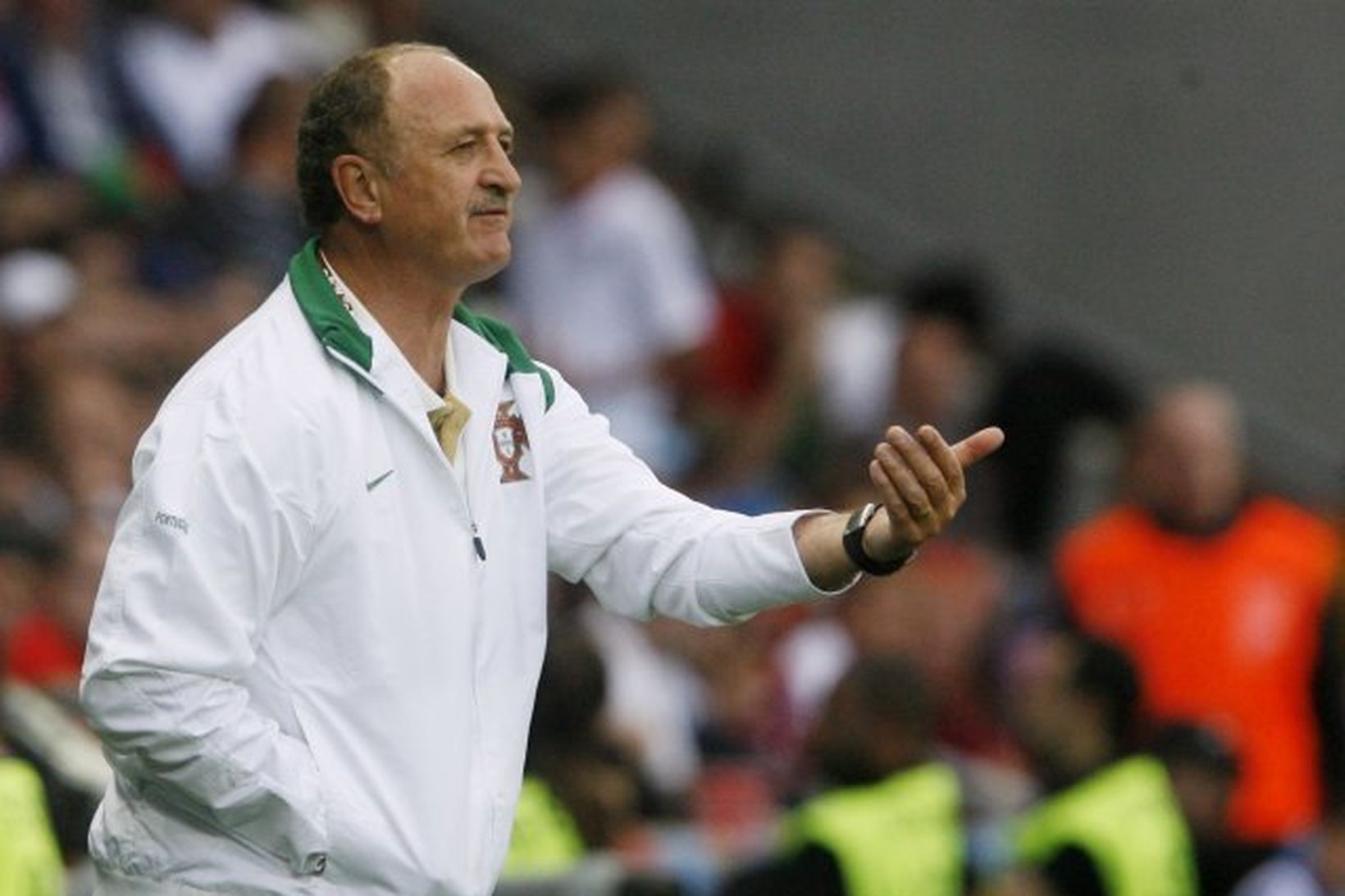 Luiz Felipe Scolari á hliðarlínunni hjá Portúgölum í dag.