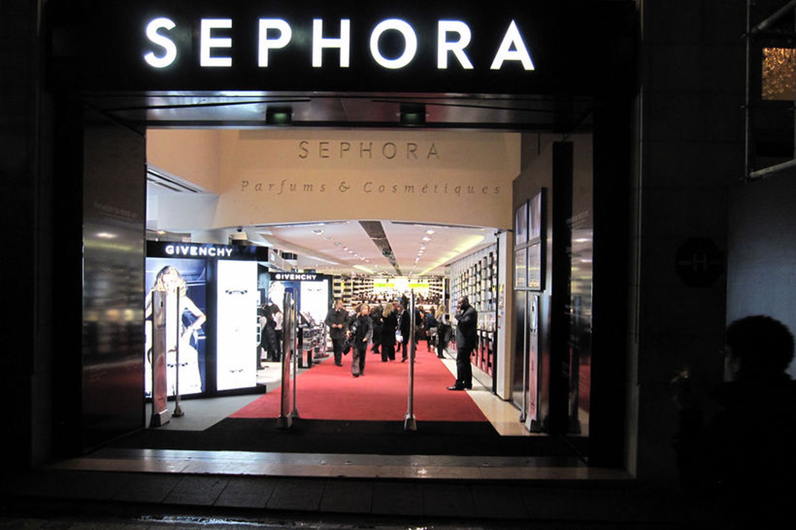 Sephora sagt markaðssetja húðvörur fyrir börn
