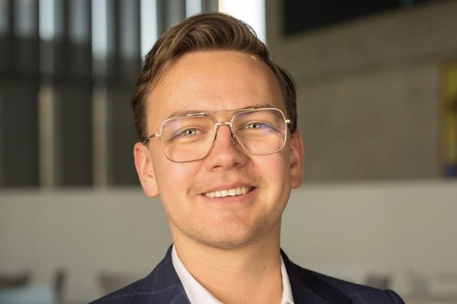 Sindri Freyr Ásgeirsson is the vice president of the Association of Icelandic Students Abroad (SÍNE).