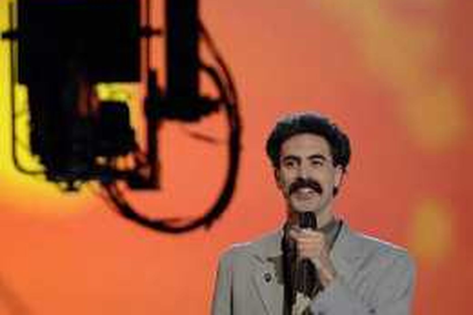 Fígúran Borat hefur komið við kaunin hjá mörgum.