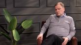 Umgangast ofbeldismenn á meðan beðið er brottvísunar