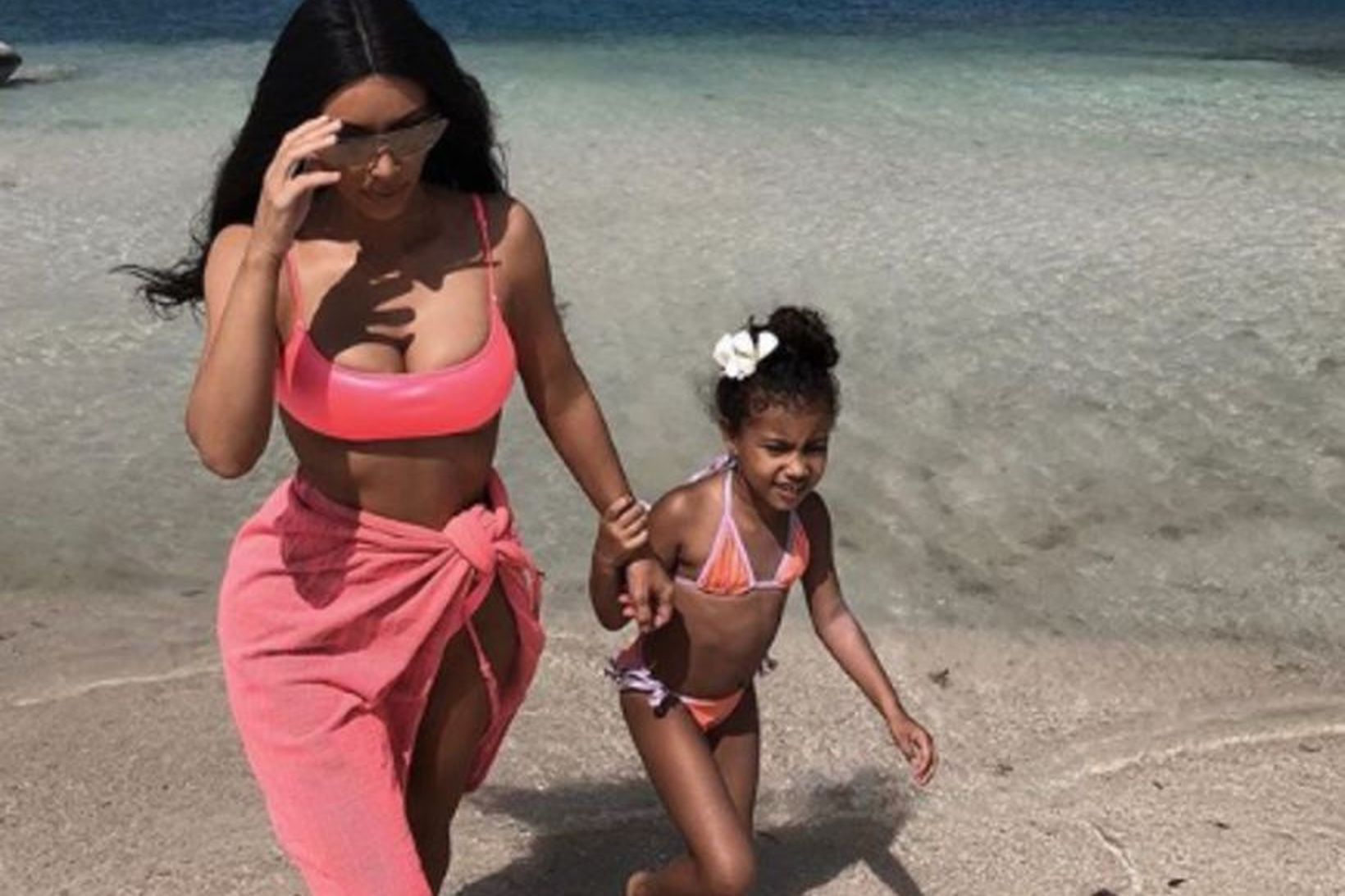 Kim Kardashian West og dóttir hennar North.