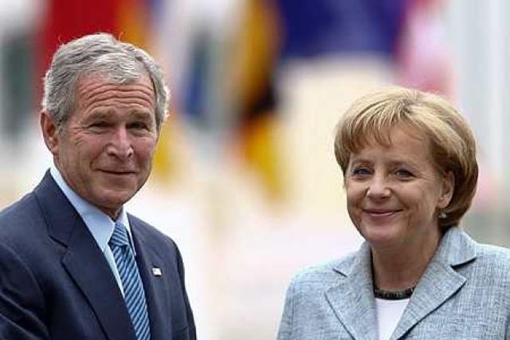 George W. Bush, forseti Bandaríkjanna og Angela Merkel, kanslari Þýskalands, …
