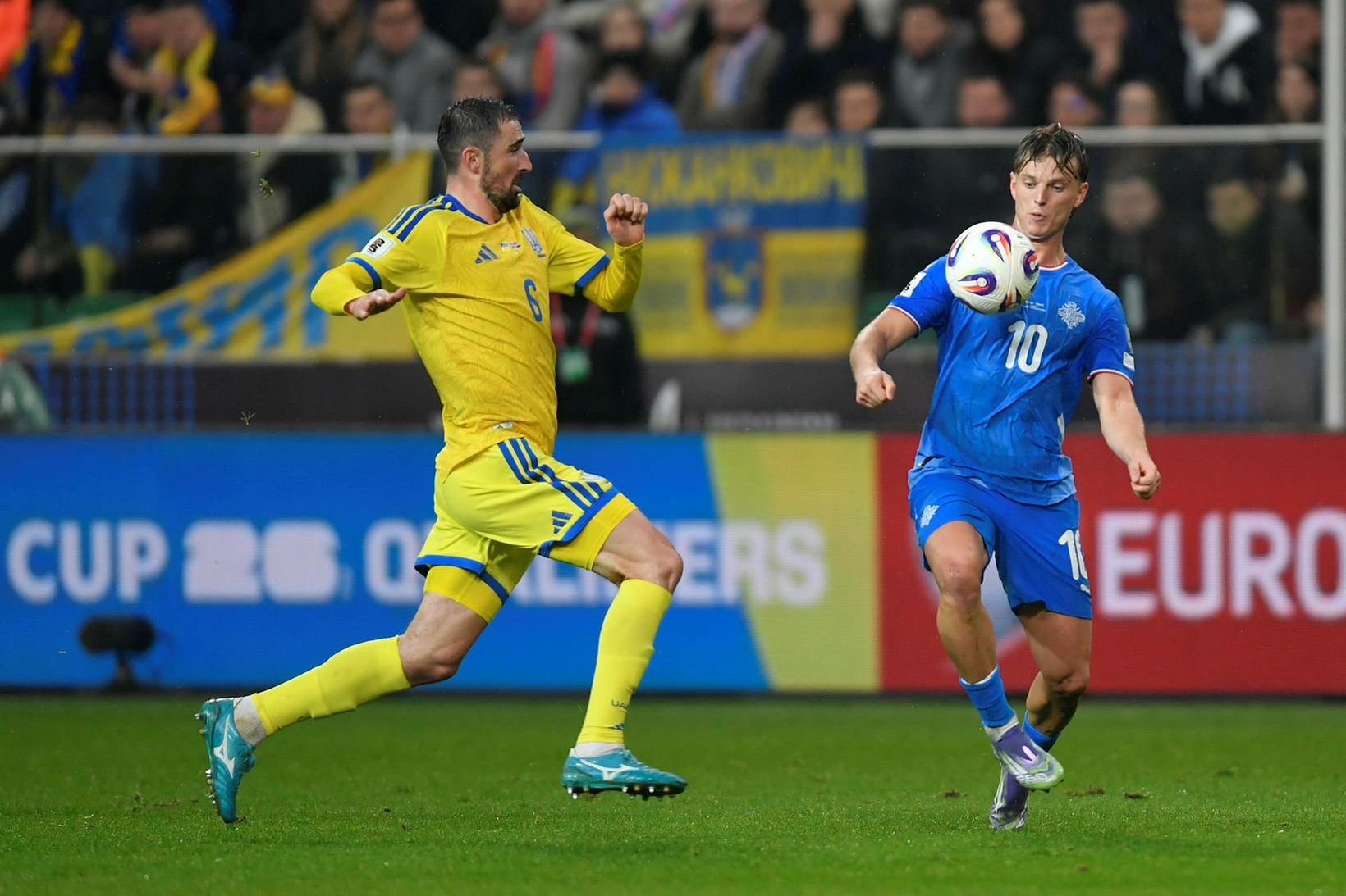 Albert og félagar áfram í vandræðum