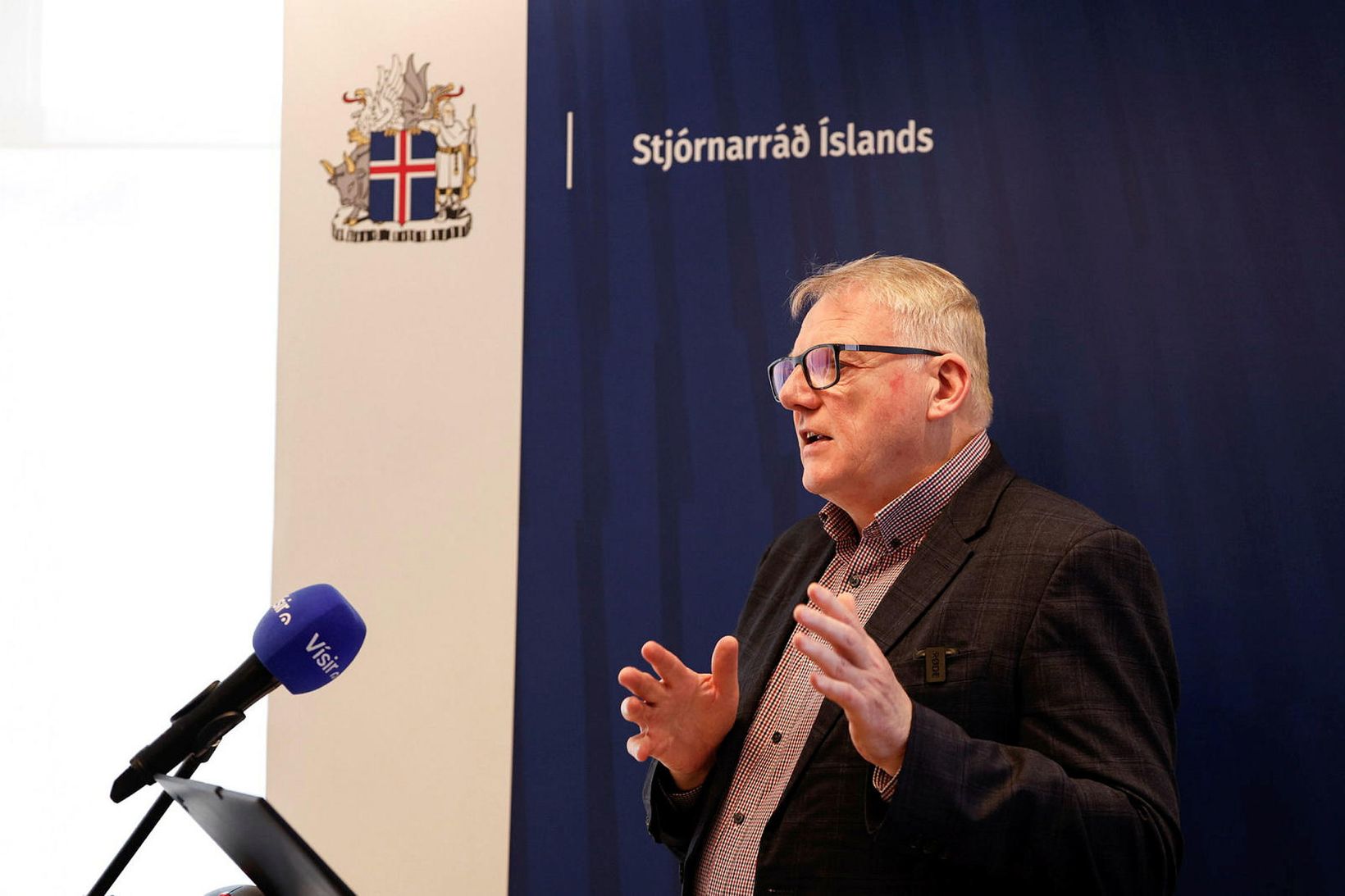 Mæla gegn því að skólahald hefjist í haust