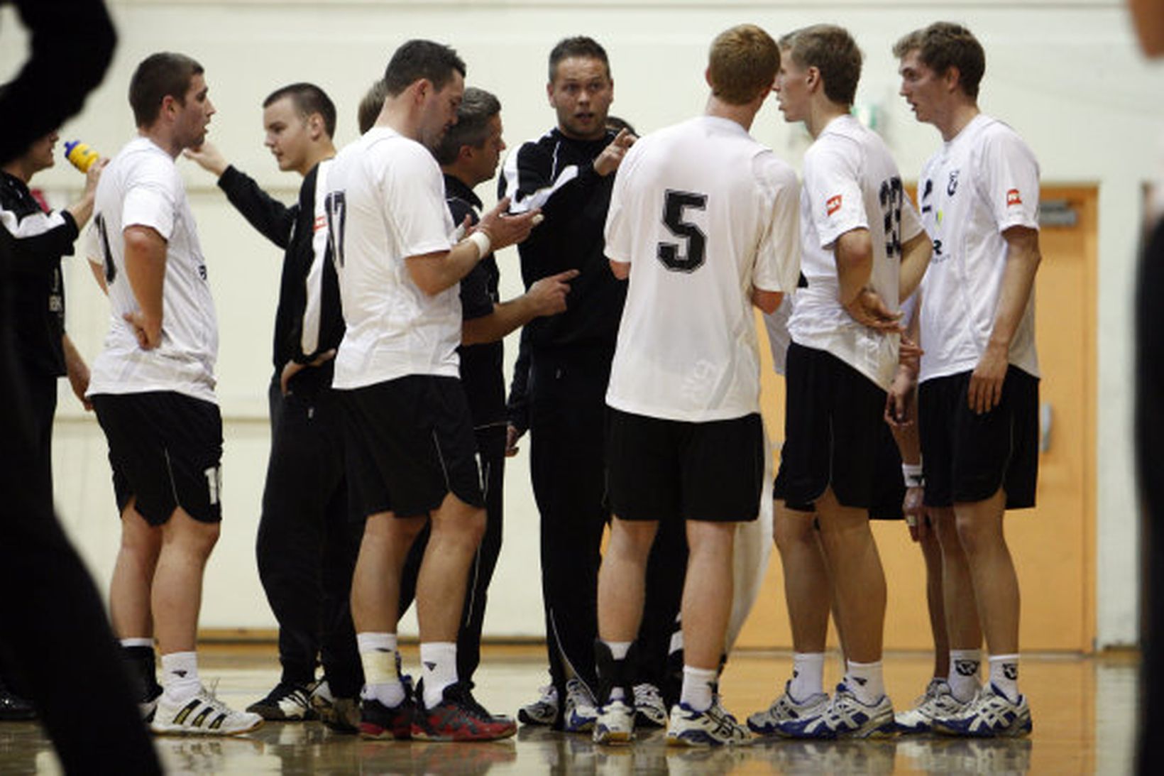 Enn bætist í flottan hóp FH í handboltanum.