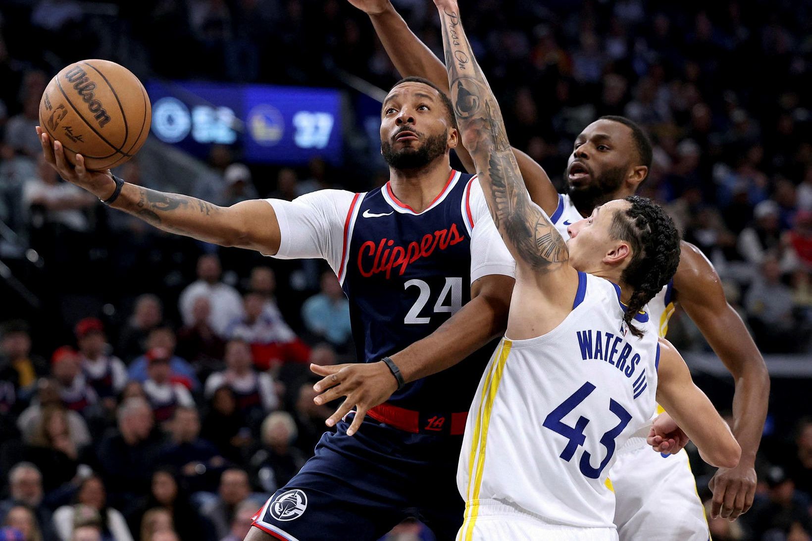 Norman Powell var í aðalhlutverki hjá Clippers og fer hér …