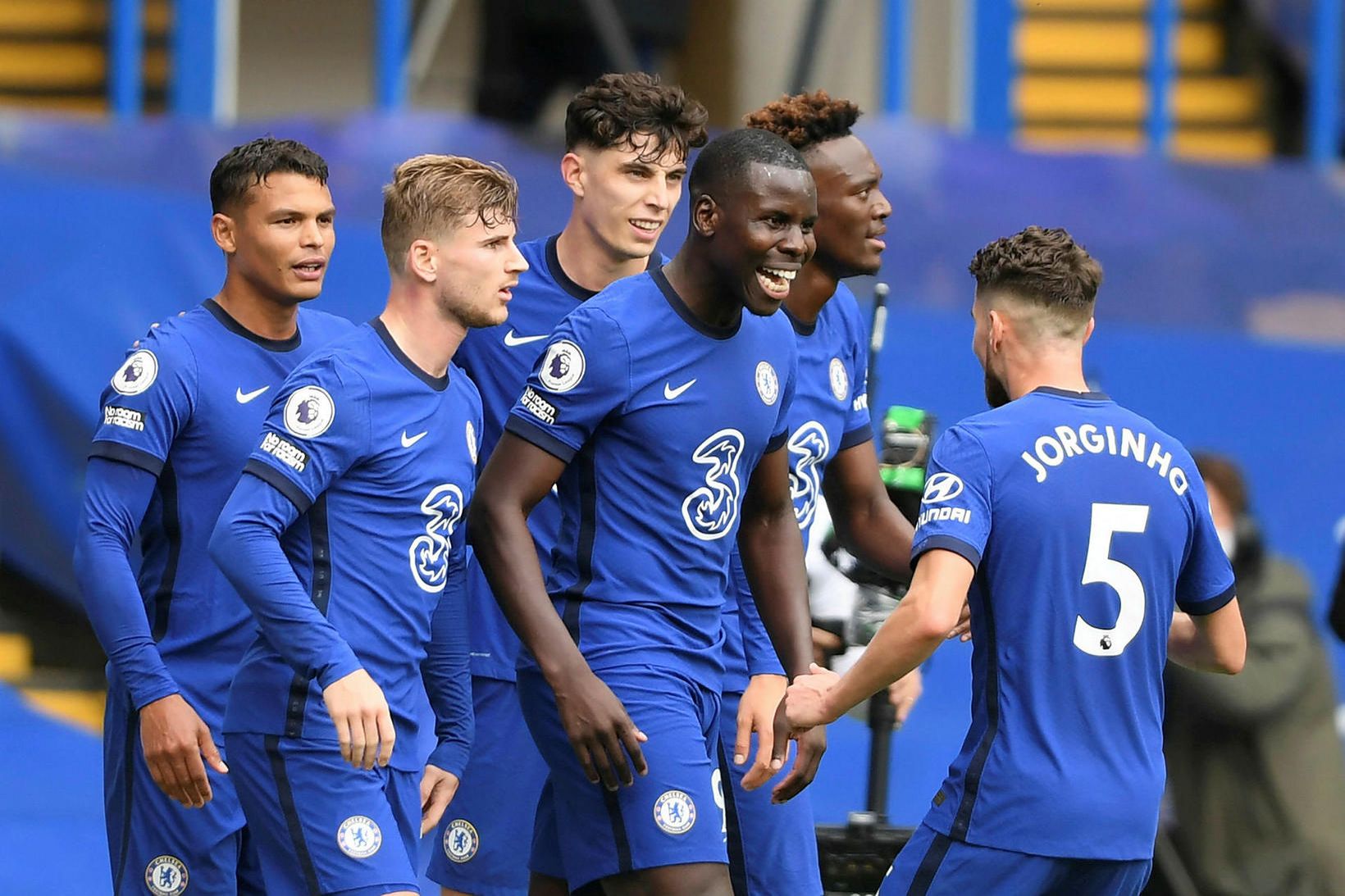 Chelsea fær Southampton í heimsókn í dag.