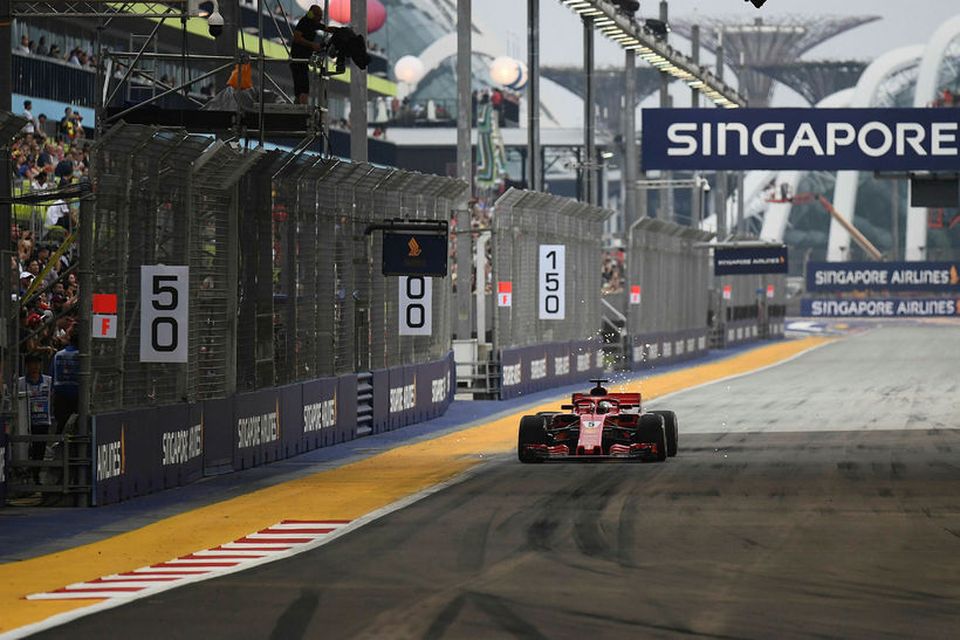 Sebastian Vettel á lokaæfingunni í Singapúr í morgun.