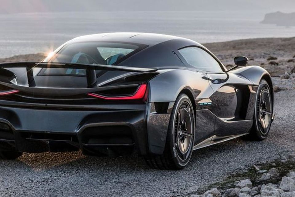 Rafbíllinn Rimac Concept Two er snarpasti og hraðskreiðasti götubíll heims.