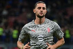 Adrien Rabiot miðjumaður AC Milan og franska landsliðsins.