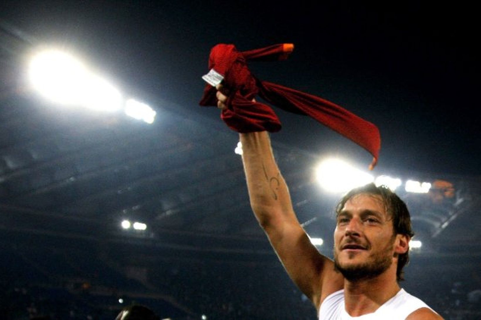 Þeir gerast vart ítalskari en rómverski riddarinn Francesco Totti, leikmaður …