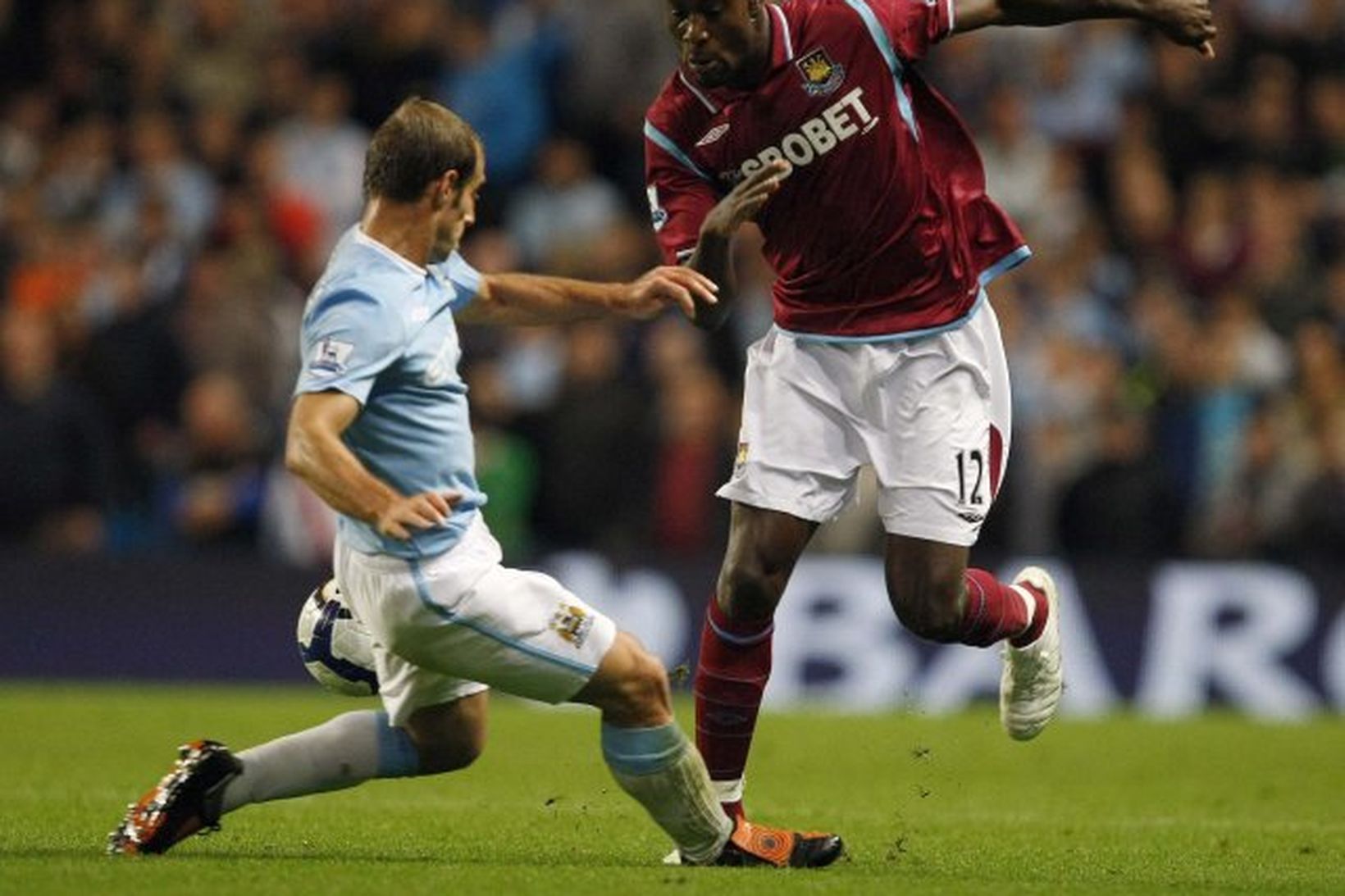 Carlton Cole hefur komið sterkur inní lið West Ham á …