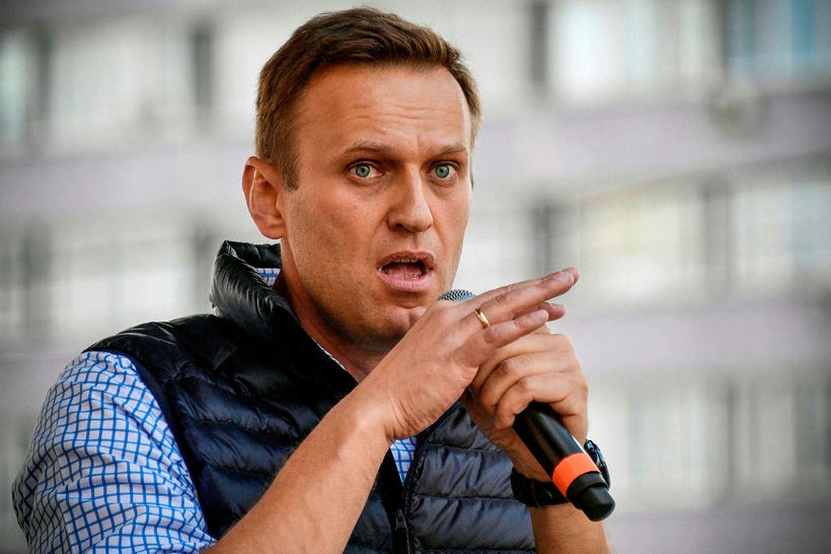 Navalny var handtekinn skömmu eftir að hann tók til máls …