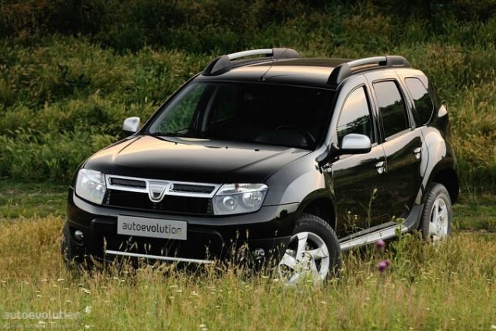 Reffilegur sportjeppi Dacia Duster, einföld smíði en hefur allt það …