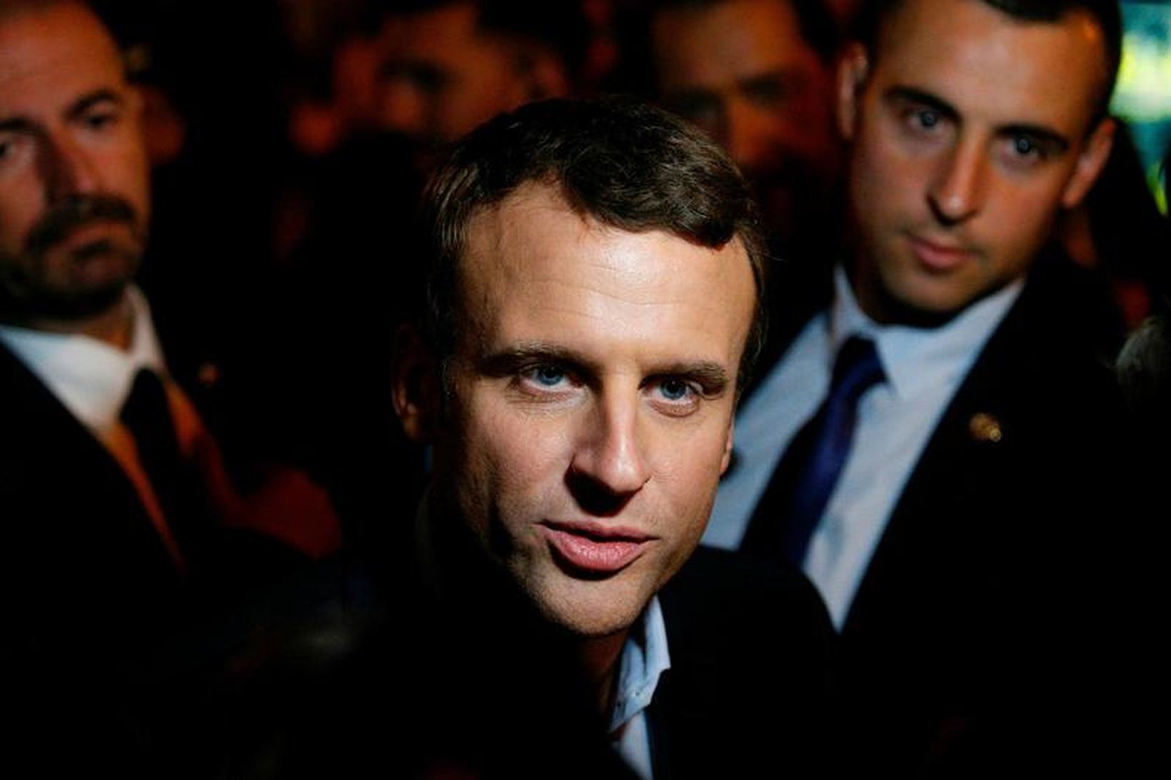 Emmanuel Macron er 39 ára.