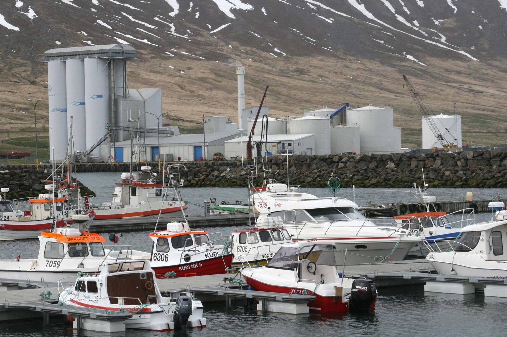 Reiknað á íbúa voru atvinnutekjur hæstar í Fjarðabyggð á árinu …