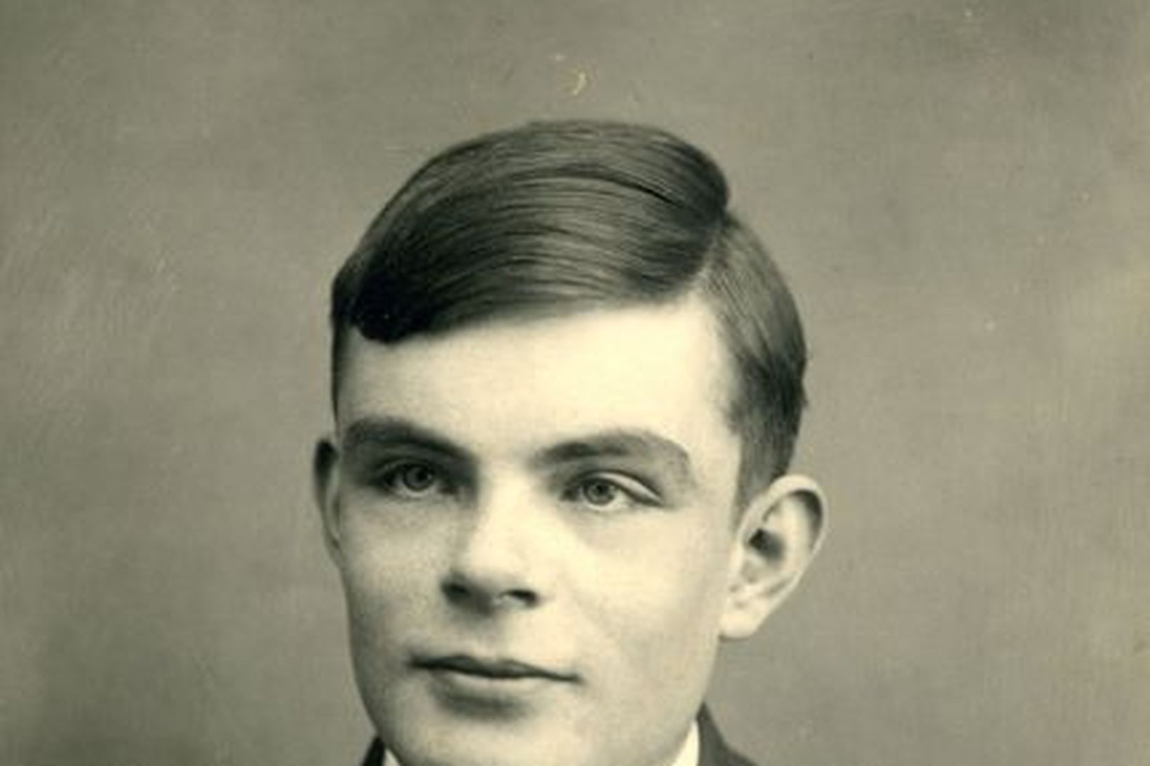 Breski stærðfræðingurinn Alan Turing var ofsóttur vegna samkynhneigðar sinnar. Hann …