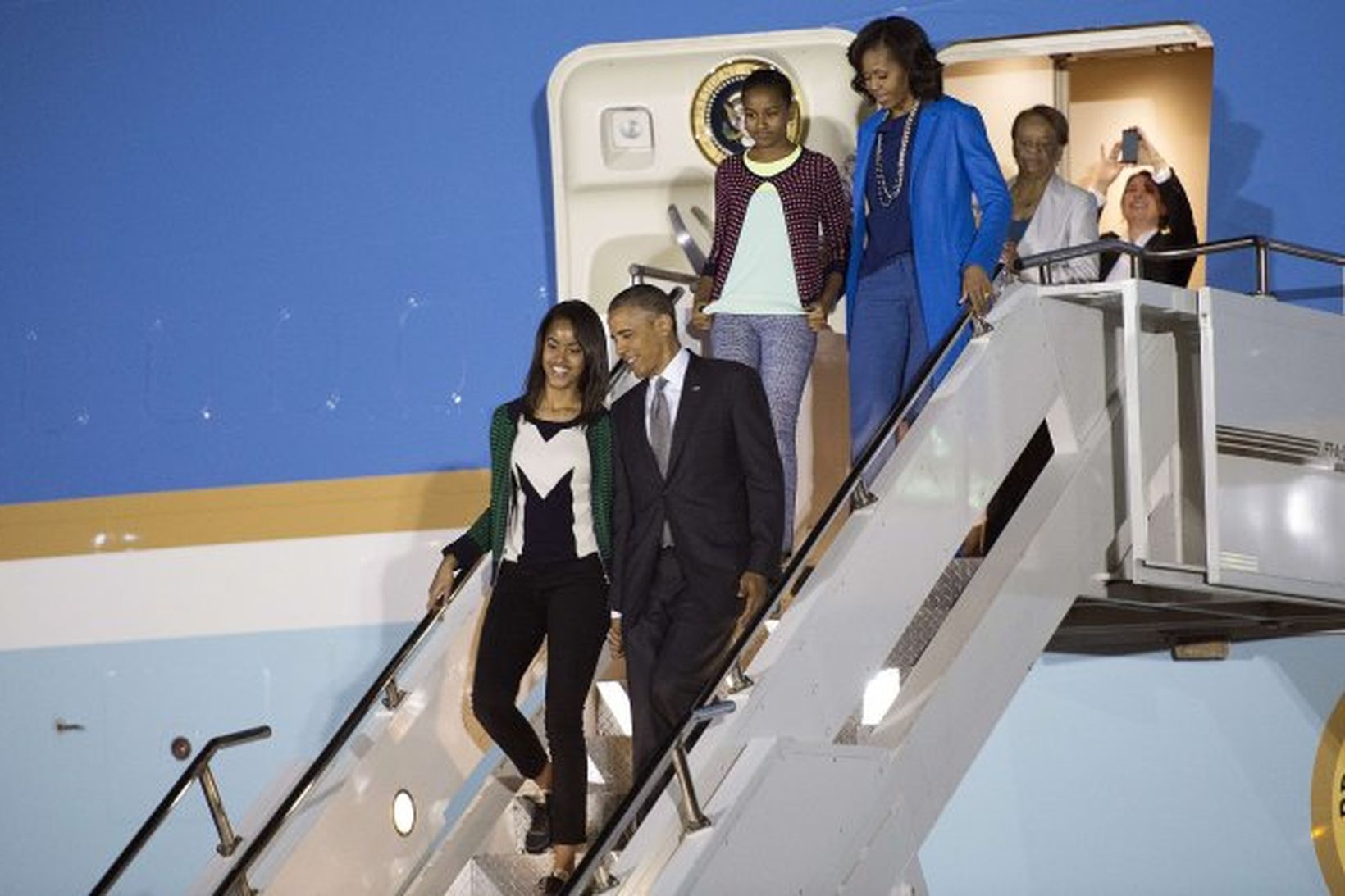 Barack Obama, Michelle og dæturnar Malia og Sasha við komuna …