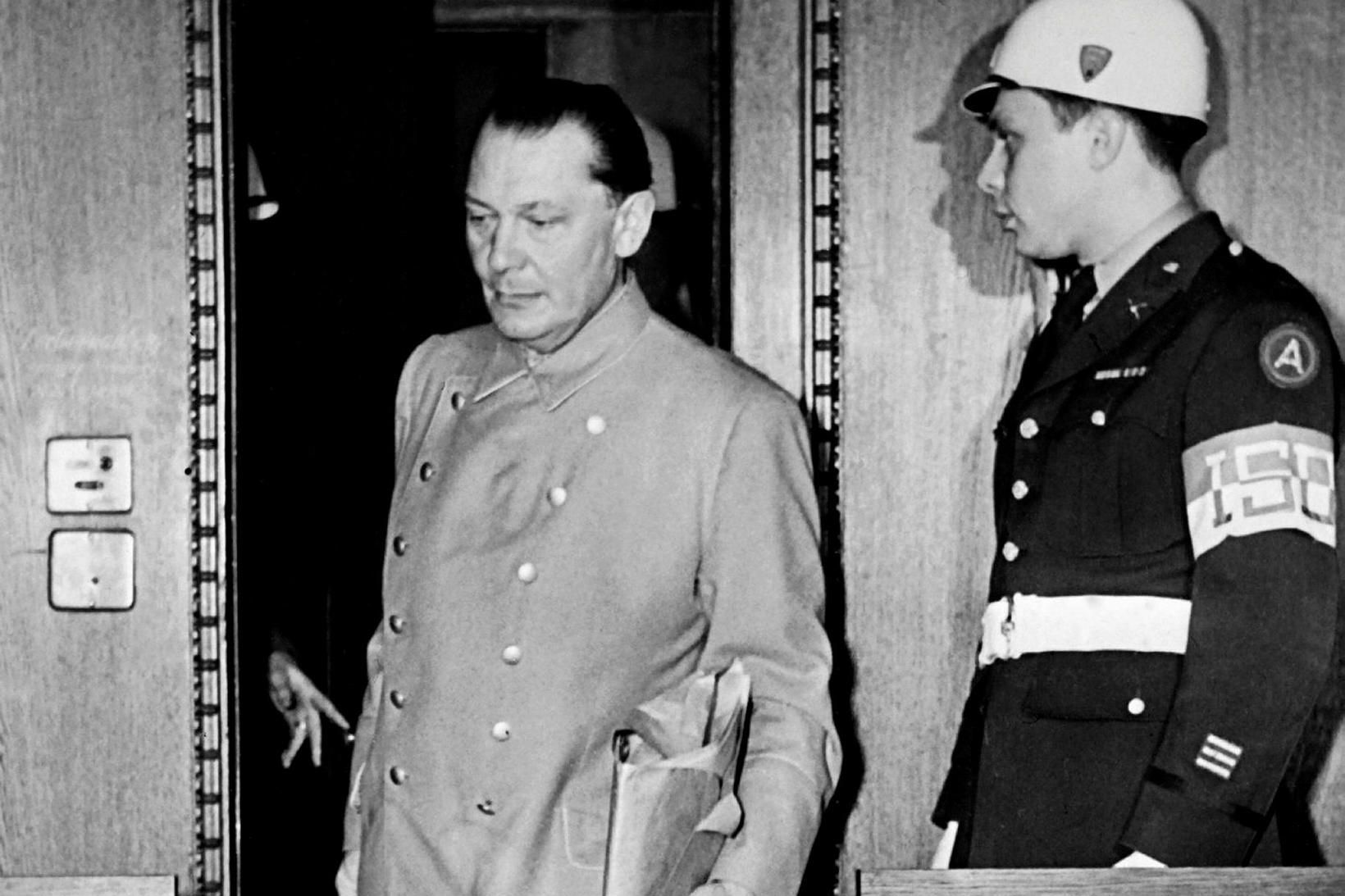 Hermann Göring við Nürnberg-réttarhöldin.