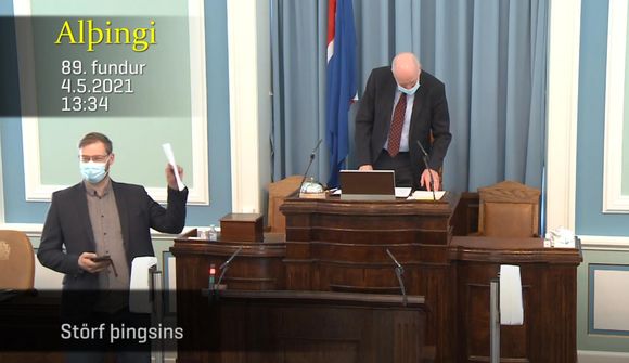 Steingrímur mismælti sig – „Yes!“