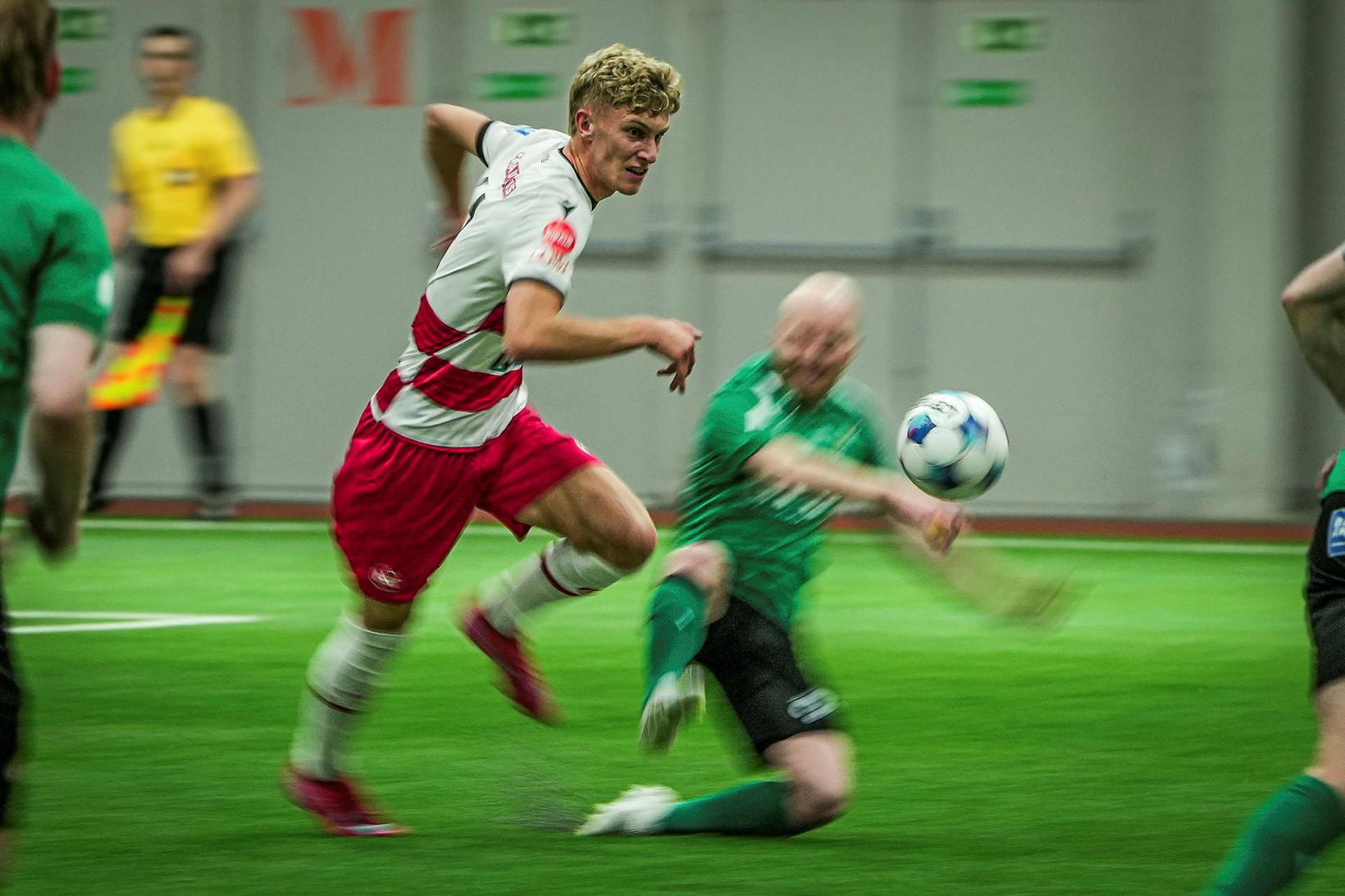 Dagur Orri Garðarsson sækir að marki Völsungs en hann skoraði …