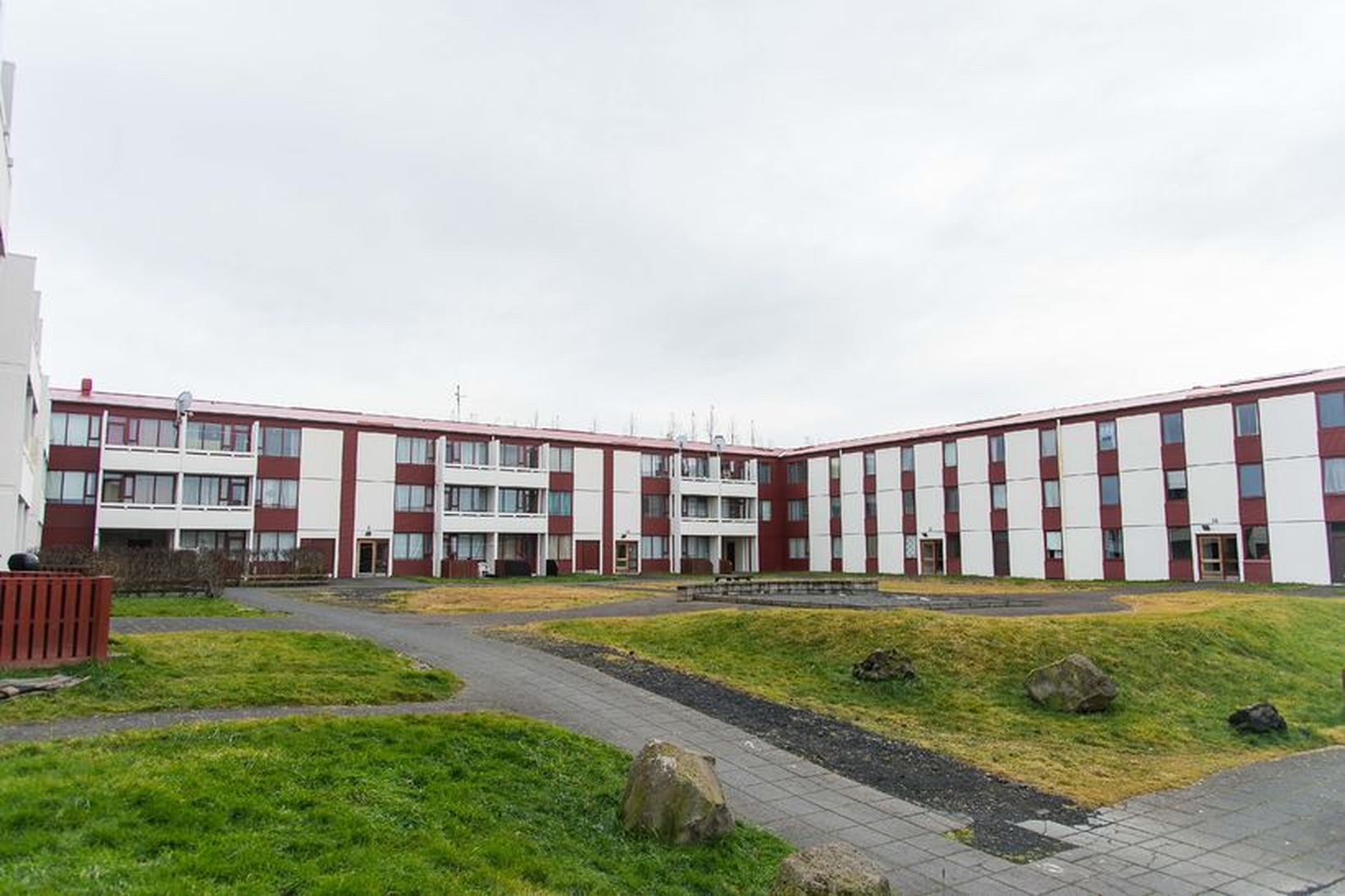 Heildarkostnaður Félagsbústaða vegna framkvæmda við Írarbakka 2-16 var 728 milljónir …