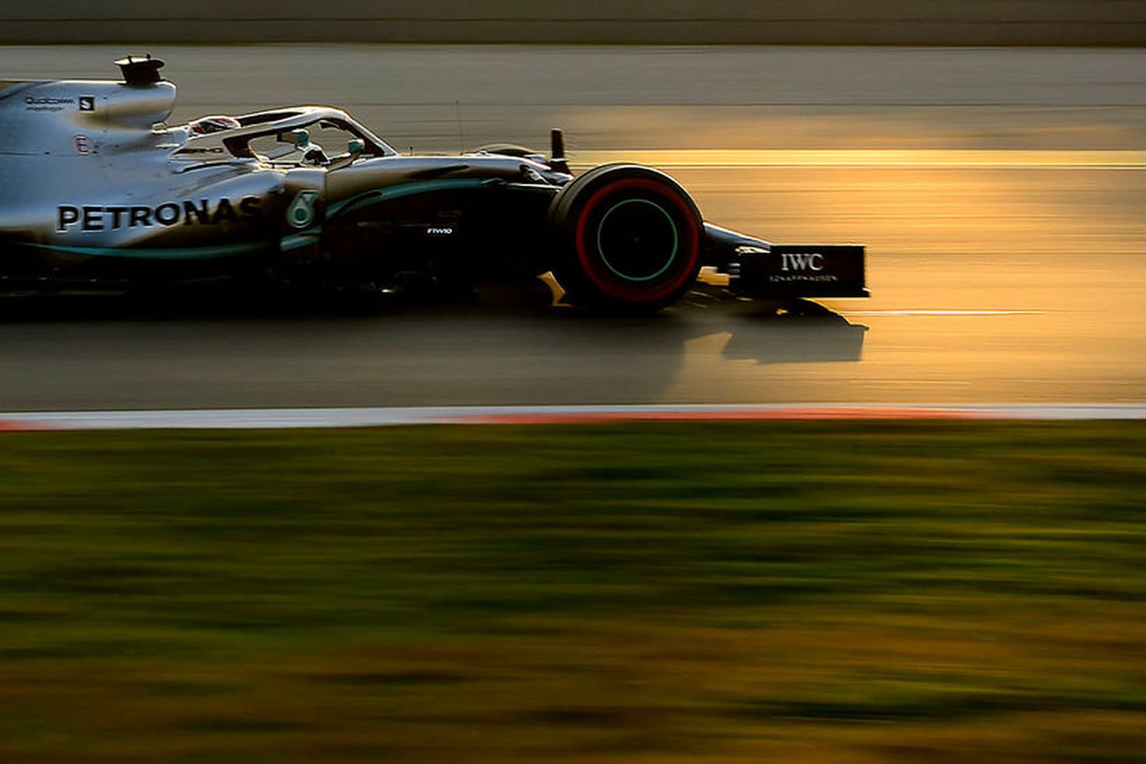 Lewis Hamilton í Barcelona í dag.