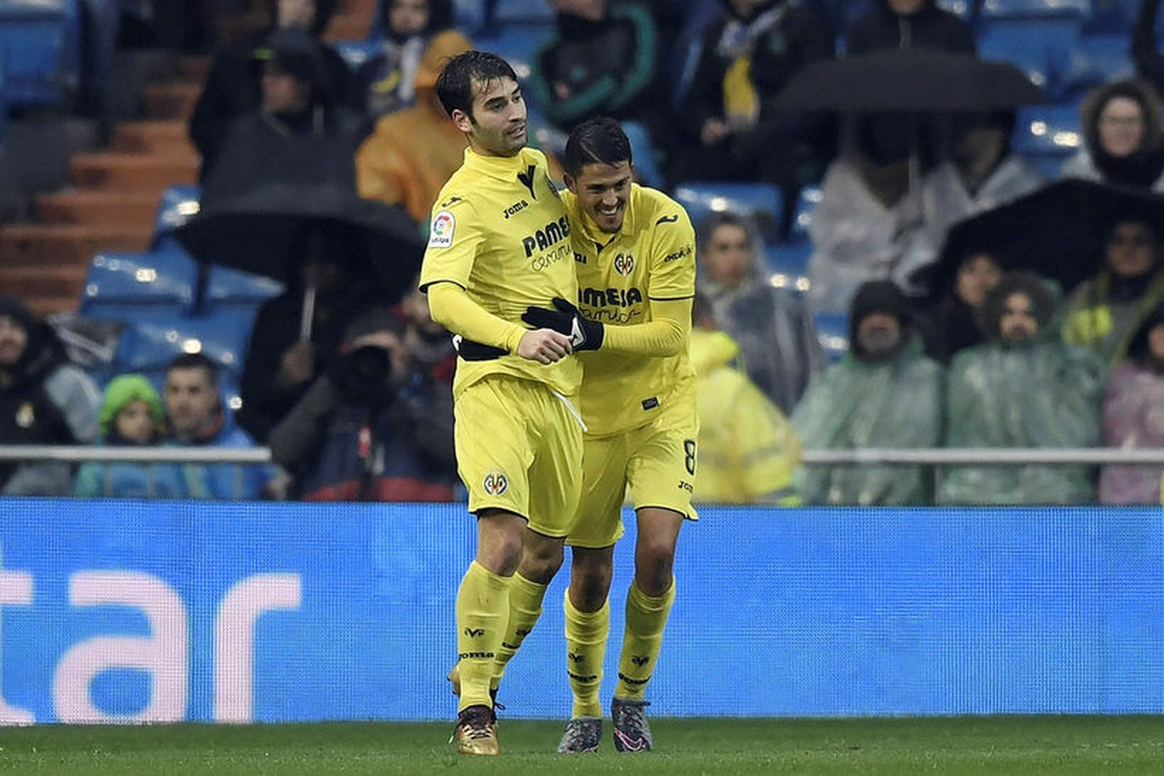 Pablo Fornals fagnar sigurmarki sínu fyrir Villareal gegn Real Madrid …