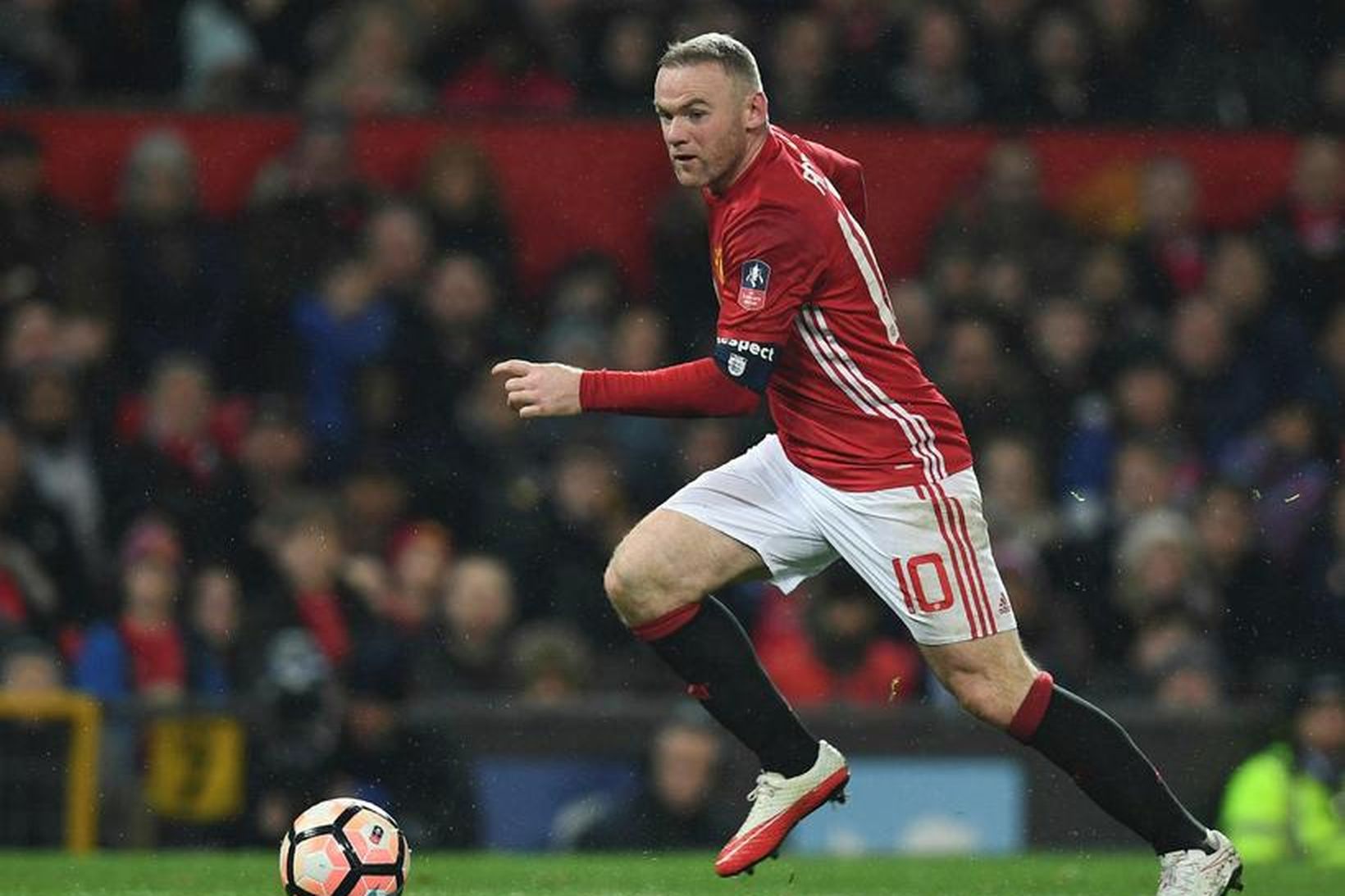 Wayne Rooney á leið til Kína?
