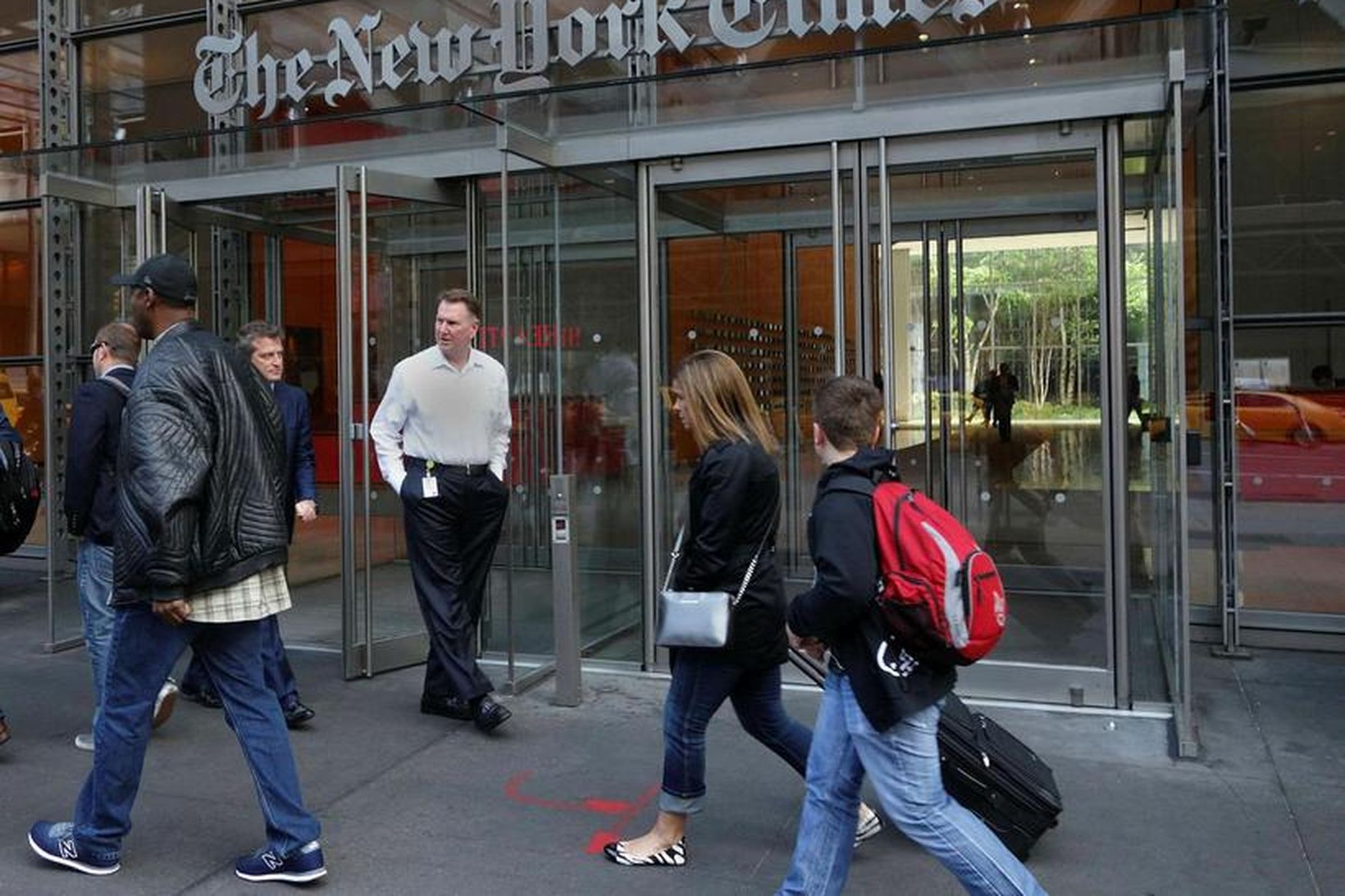 Ritstjórn New York Times vísar til gáfna, reynslu og hugrekkis …