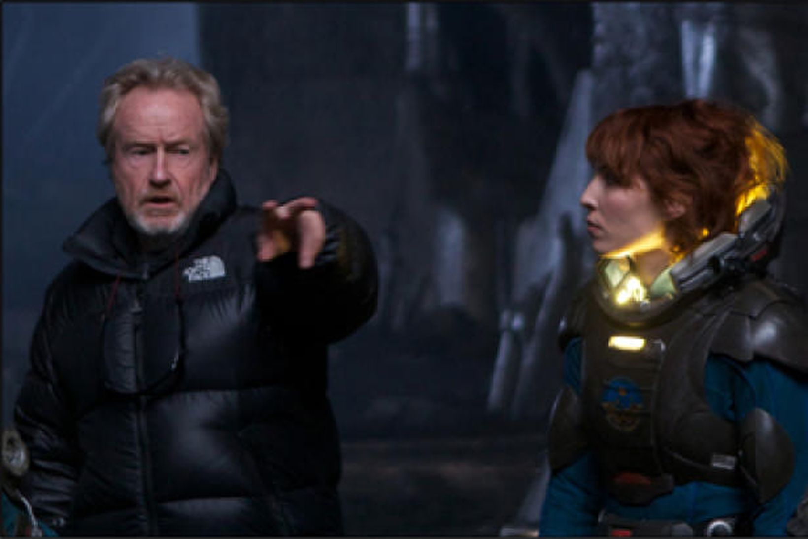 Ridley Scott og Noomi Rapace við tökur á Prometheus á …