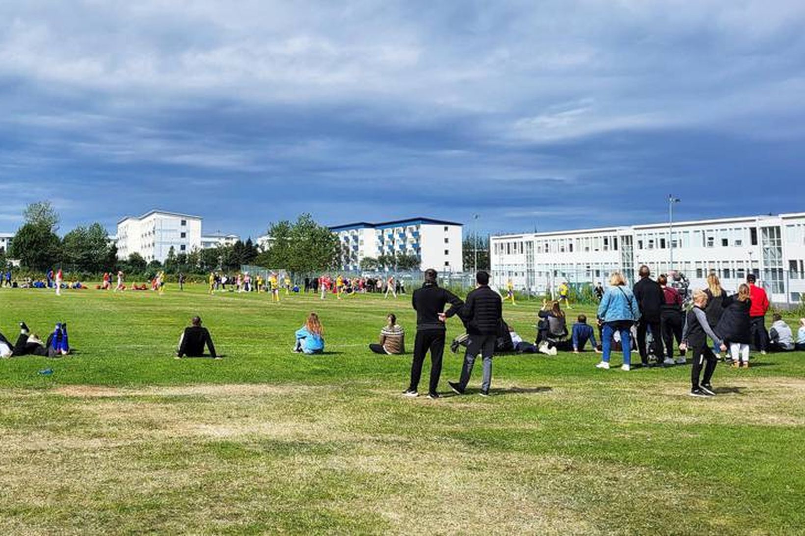 Nú eru þarna gervigrasvöllur og nokkrir grasvellir sem eru mikið …