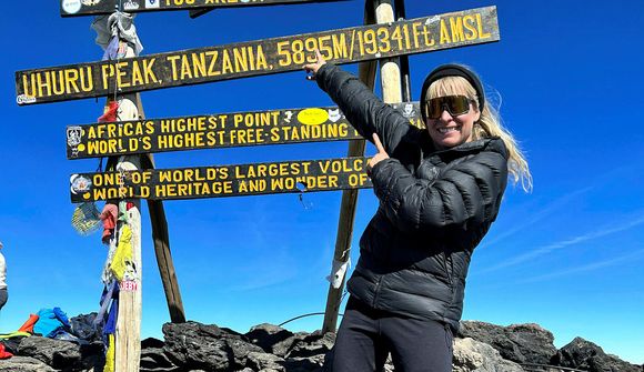 Björk gekk á Kilimanjaro og kom endurbætt til baka