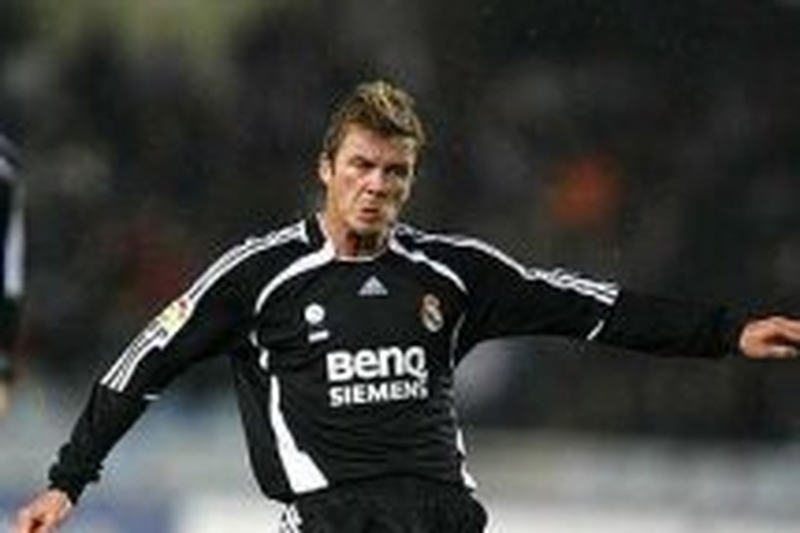 David Beckham skorar úr aukaspyrnu fyrir Real Madrid um síðustu …