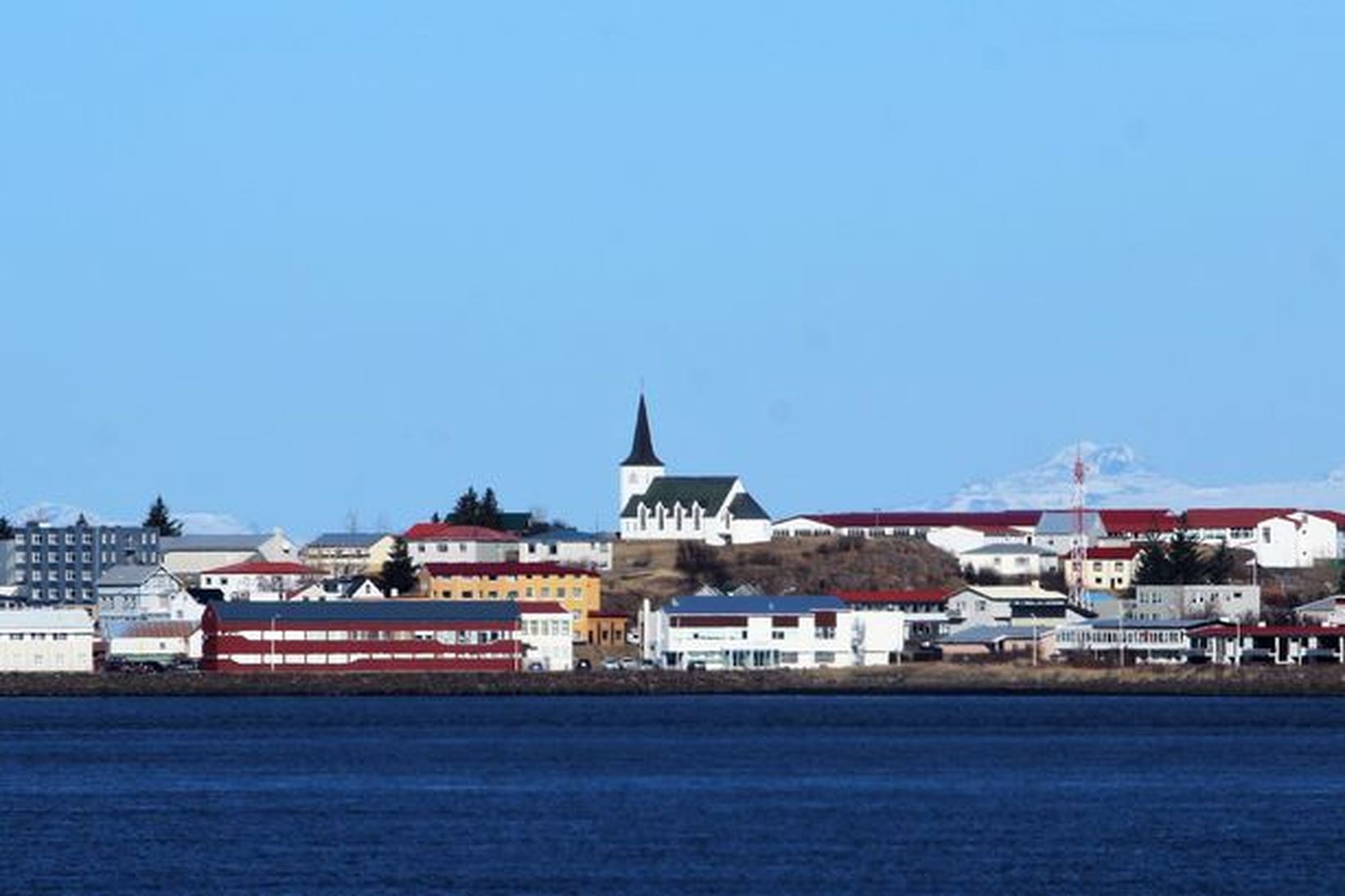 Fyrrverandi svetiarstjóri Borgarbyggðar krefur sveitarfélagið um 60 milljónir króna.