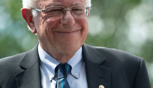 Sanders vill afskrifa öll námslán