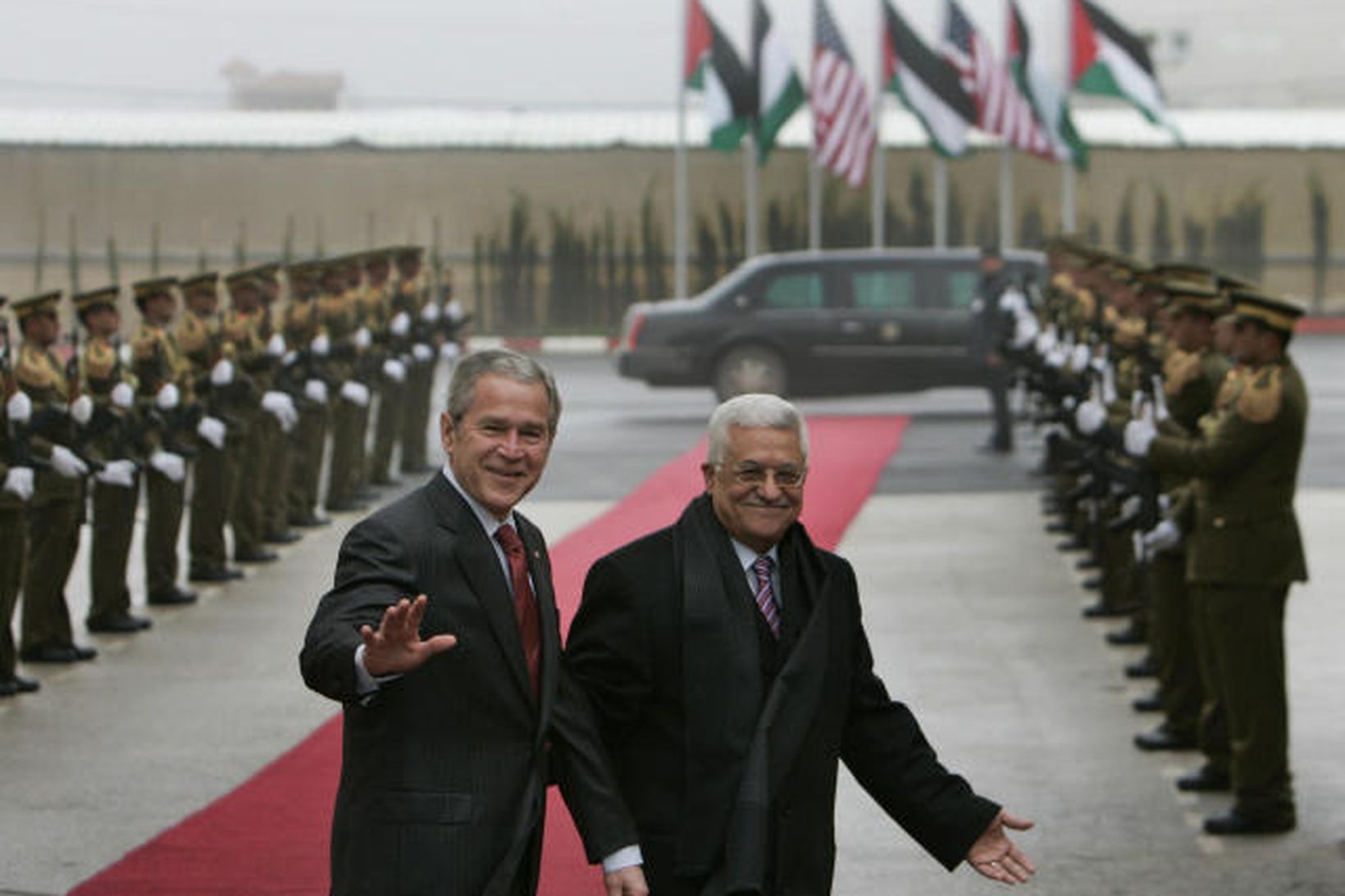 George W. Bush Bandaríkjaforseti í Ramallah á Vesturbakkanum