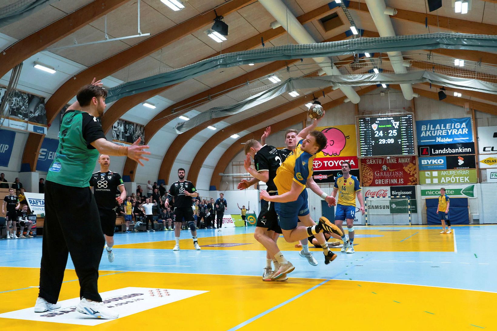 FH – KA kl. 19, bein lýsing