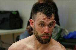 Ægir Þór Steinarsson léttklæddur eftir sigurinn í gærkvöldi.