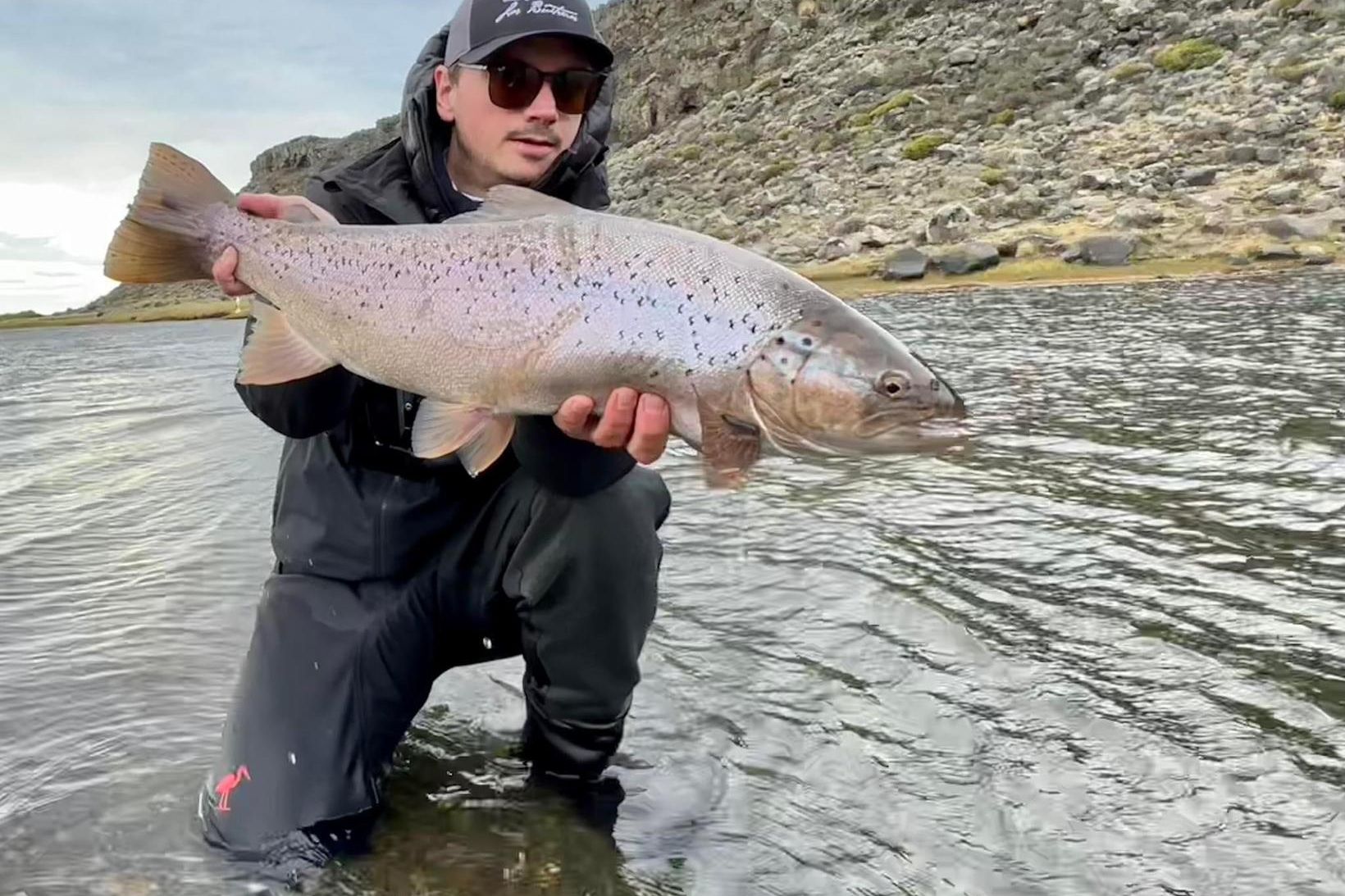 Sigþór með fallegan birting úr Rio Gallegos í Argentínu. Sigþór …