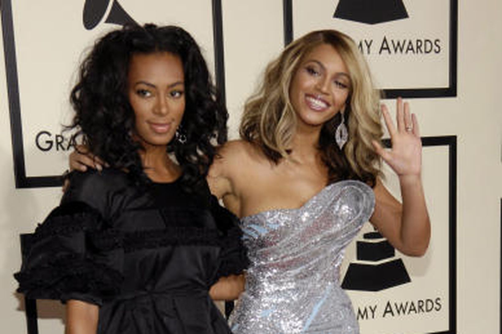 Systurnar Beyoncé og Solange Knowles.